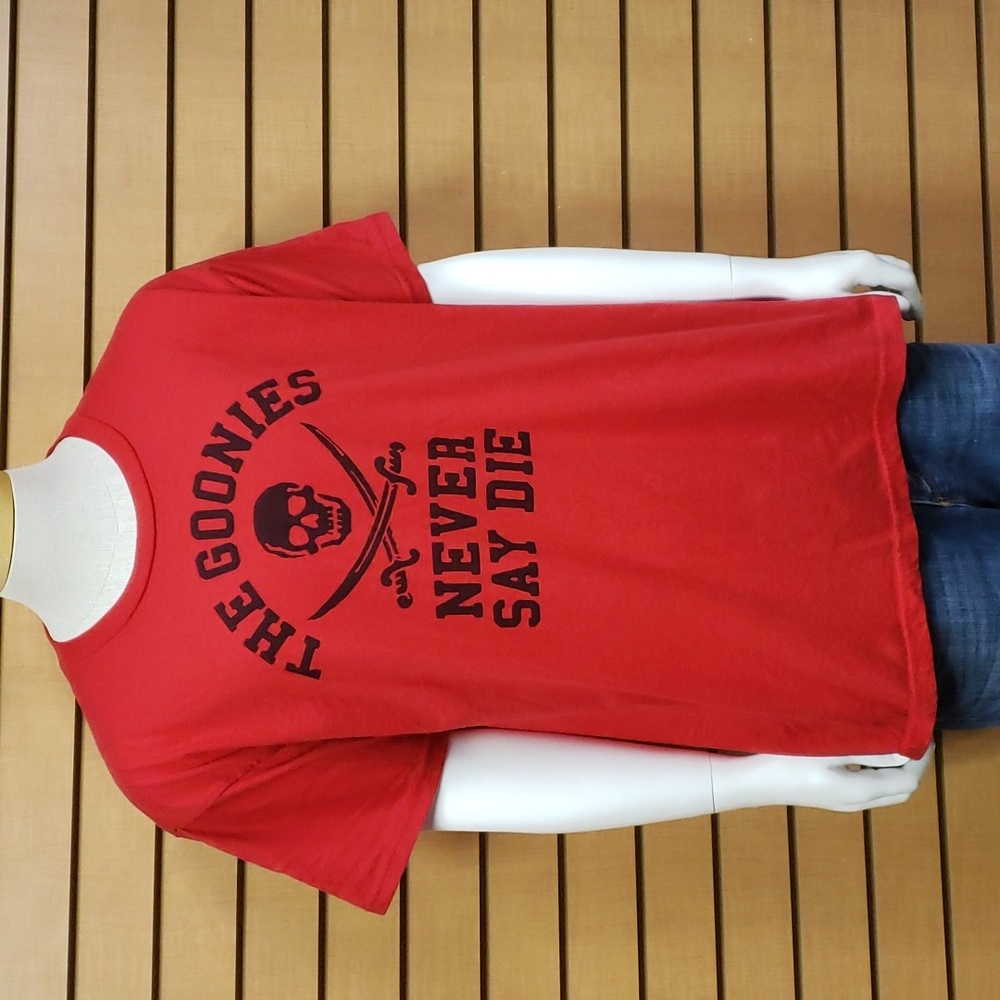 The Goonies Never Say Die Red Short Sleeve T-shirt Size XL Ripple Junction